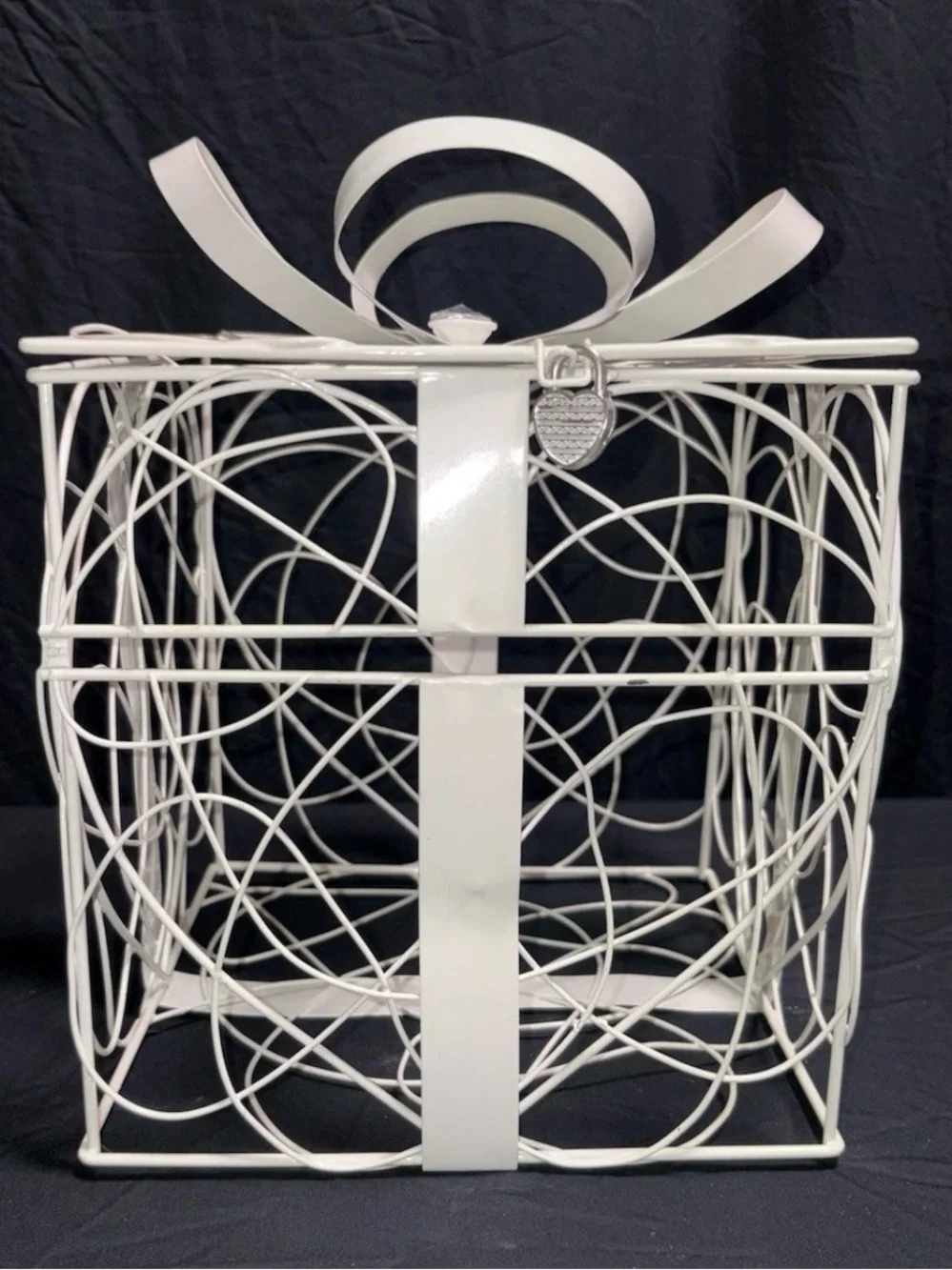 White Metal Wire Wedding Card Box Wishing Well with Lock & Keys